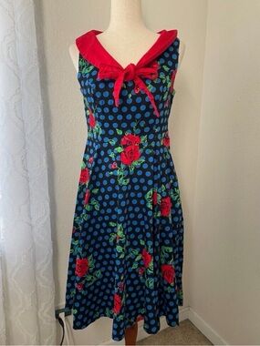 Hearts & Roses Rockabilly Dress Size 8 Blue Polka Dot Rose Print Retro Pinup